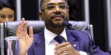 Marinho elogia campanha de ACM Neto: ‘Reúne uma quantidade imensa de pessoas’