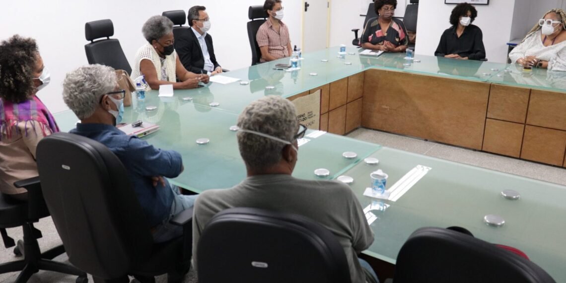 Governo da Bahia e Cine Metha Glauber Rocha lançam o projeto Escola no Cinema