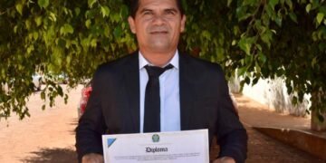 Prefeito de Central é punido acusado de nepotismo