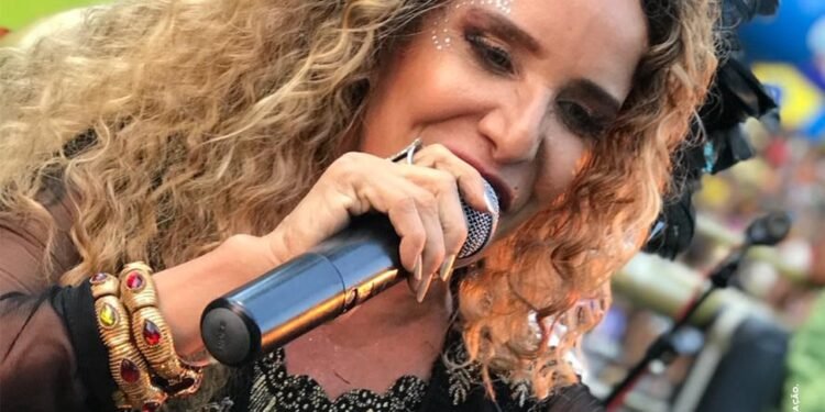 Samba, forró e diversidade agitam largos do Pelourinho no fim de semana