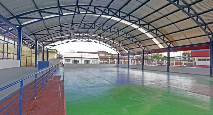 Governador vistoria obras de construção e ampliação de escolas em Ilhéus