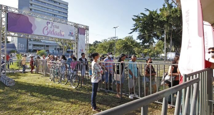 Serviços de saúde e cidadania são ofertados em Itabuna, durante a Feira Cidadã
