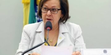 Brasil se arrependeu do que fez em 2018, diz Lídice sobre liderança de Lula em pesquisa