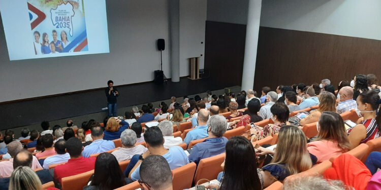 Encontro discute atualização do Plano de Desenvolvimento Integrado Bahia 2035
