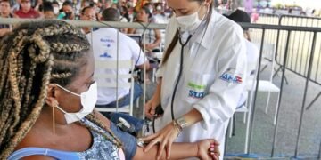 Em Ilhéus, Feira Cidadã oferta serviços de saúde e cidadania para a população