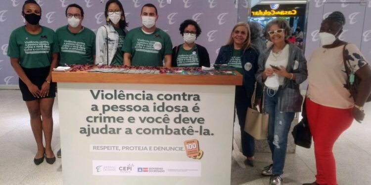 Em shopping de Salvador, Governo do Estado dá início a ação de combate à violência contra o idoso