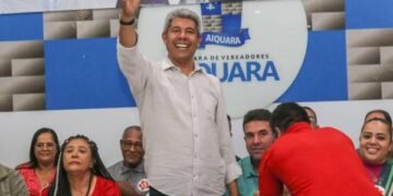 Em Aiquara, Jerônimo destaca união para ‘reconstruir o Brasil’