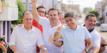 Ao lado de Neto, Cacá diz que ‘povo de Barra vai ter um senador para chamar de seu’