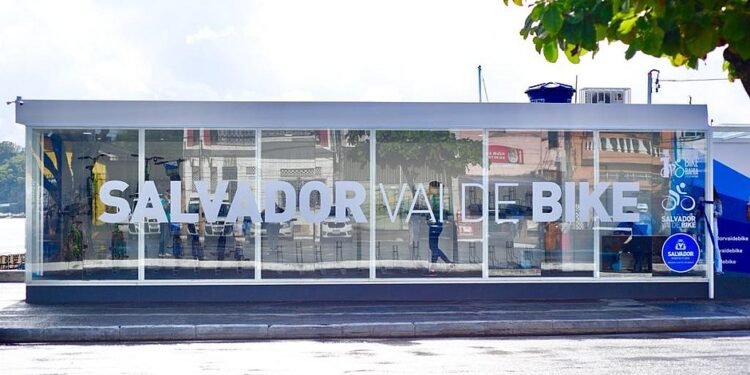 Primeiro bicicletário gratuito de Salvador é inaugurado na Ribeira