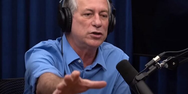 Ciro Gomes diz que Brasil ‘amanhecerá em guerra’ se Lula for eleito