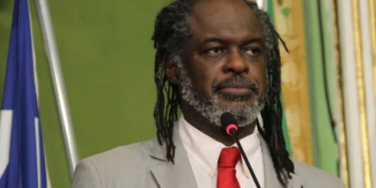 Aumento da tarifa é um presente de grego dado pela Prefeitura, diz Silvio Humberto