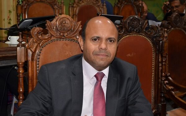 ‘Parece ter se mudado para Nárnia’, ironiza Kiki Bispo sobre falas de Rui Costa