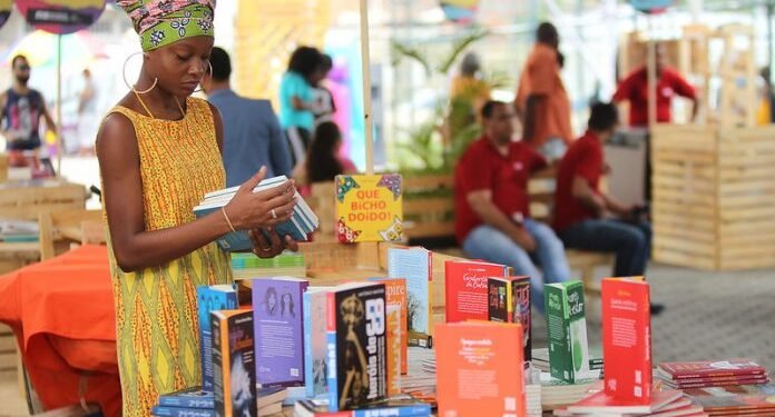 Começa nesta quinta-feira (9) a 2ª edição do Flin, com muita literatura e apresentações musicais