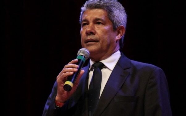Jerônimo diz que União não destinou recursos às vítimas das chuvas na Bahia