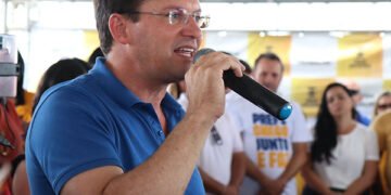 Roma diz que ACM Neto fica ‘procurando ser o candidato genérico de Lula’