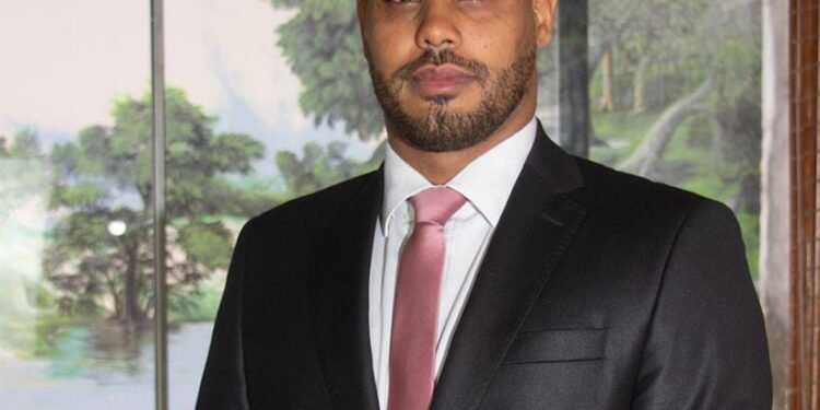 “Redução do número de candidatos pode implicar em favorecimento aos detentores de mandato”, diz o advogado eleitoralista Thiago Bianchi