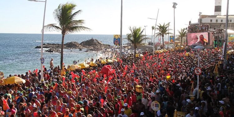 Comcar cria comissão para fazer projeto da mudança do Carnaval para a Boca do Rio