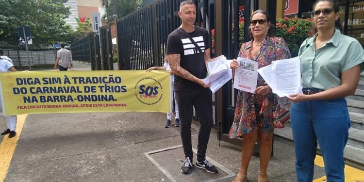 Grupo apresenta 5,5 mil assinaturas contra a mudança do Carnaval para a Boca do Rio
