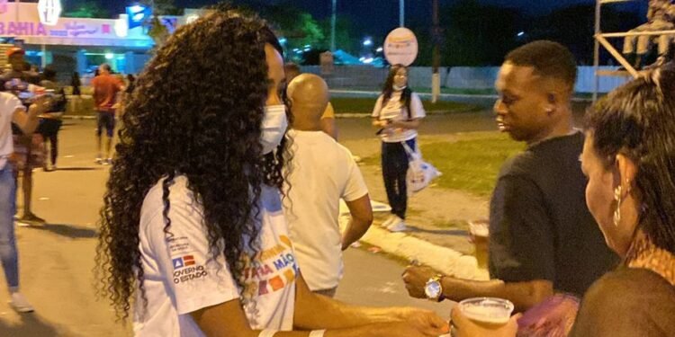 Ação da Camisinha tá na mão continua em Salvador nesta sexta e sábado