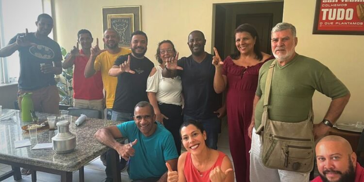 COOPERAST FECHA APOIO AOS CANDIDATOS ROSEMBERG PINTO E ELISÂNGELA ARAÚJO