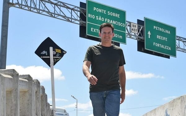‘Esse desprezo pelo povo baiano acabou’, diz Roma sobre ponte que liga Juazeiro a Petrolina