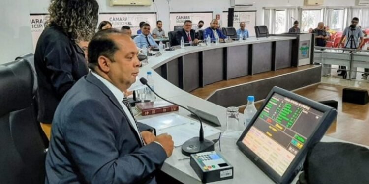 Câmara recusa indicação da regulamentação do transporte por aplicativo