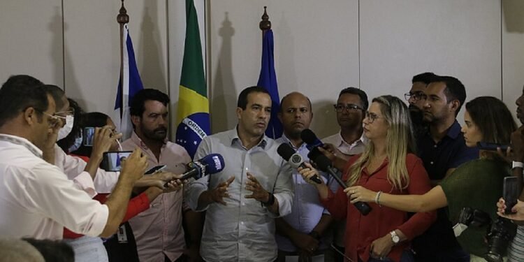 Prefeito Bruno Reis acusa Geraldo Júnior por derrubada ilegal de veto