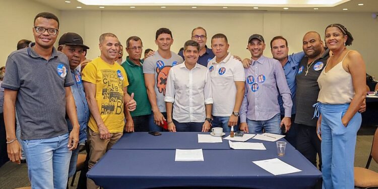 Prefeito de Dário Meira deixa o governo e anuncia apoio a ACM Neto