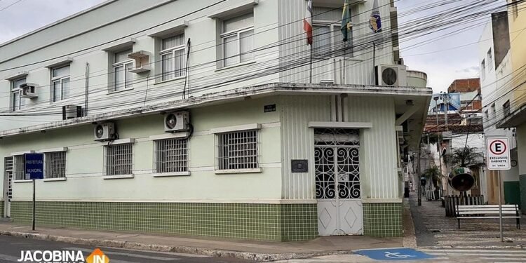 Servidora da prefeitura de Jacobina é exonerada dois meses após ser agredida por vereador