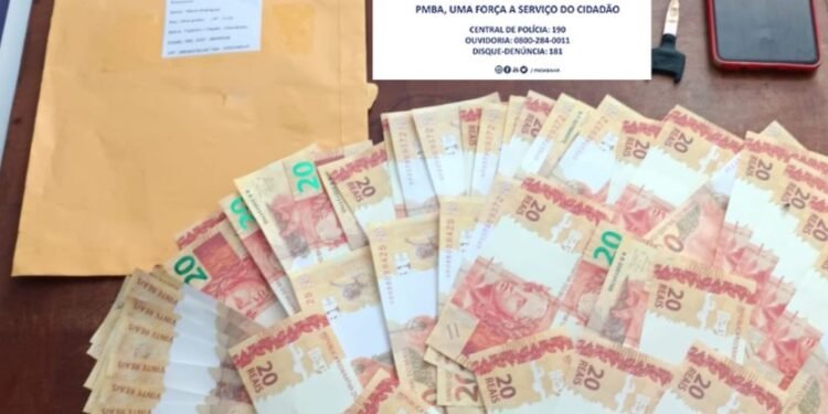 PM apreende mais de R$ 1 mil em notas falsas nos Correios em Macaúbas