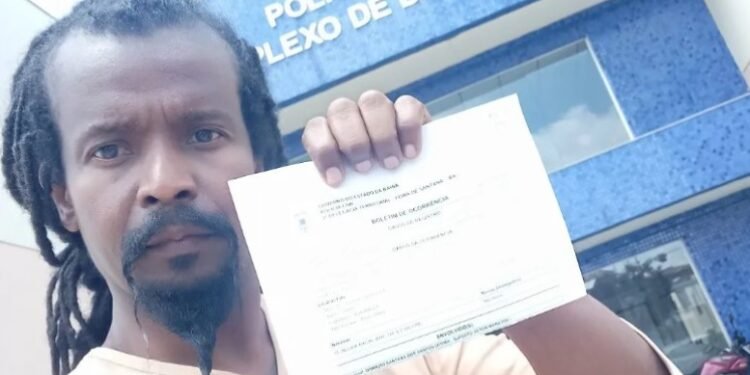 Candidato vítima de racismo presta queixa na polícia: “Eu não queria”