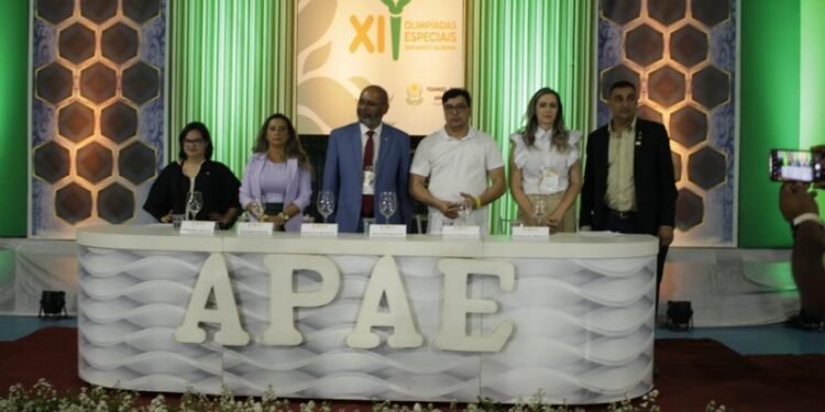 Cerimônia de abertura das Olimpíadas Especiais das Apaes da Bahia celebra a inclusão no esporte