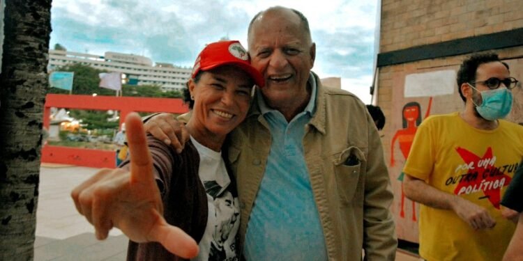 Lucinha do MST recebe apoio do filho de Carlos Marighella; “Ainda dá pra ser feliz”