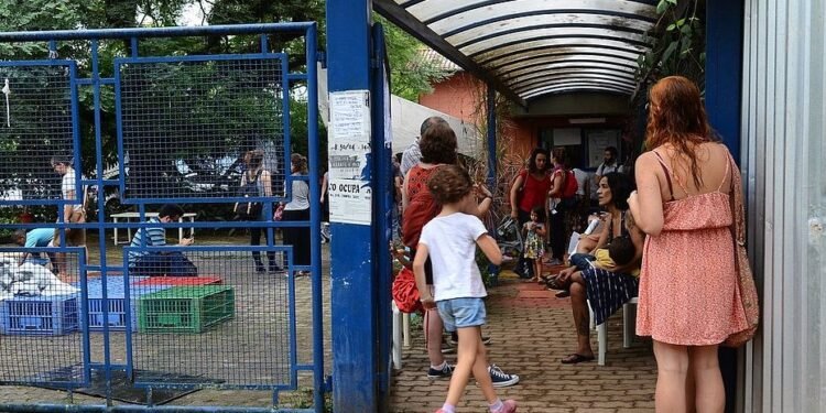 Oferta de vagas em creches e na pré-escola é dever do Estado, decide STF