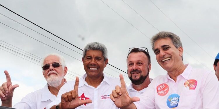 Povo abraçou Jerônimo e time de Lula, afirma Robinson, em ato no Recôncavo