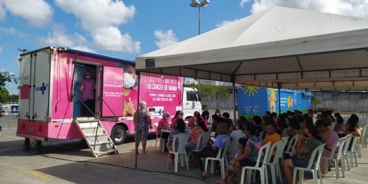 Últimos dias: Unidade Móvel realiza mamografia gratuita em shopping até dia 22