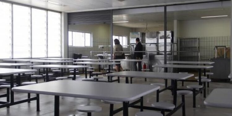 Ufba diz que mais dois pontos de alimentação terão serviços suspensos