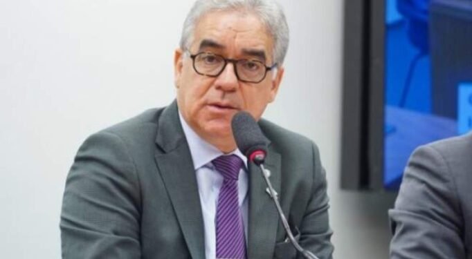 ‘Colbert não tem mais comando’, afirma Zé Neto