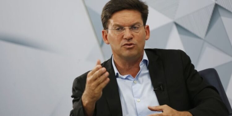 Apesar do apoio a ACM Neto, Roma cutuca: “Para mim não é tanto faz”