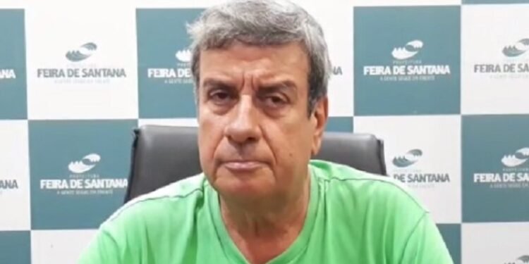 Feira: Servidores temporários da Saúde estão com salários atrasados