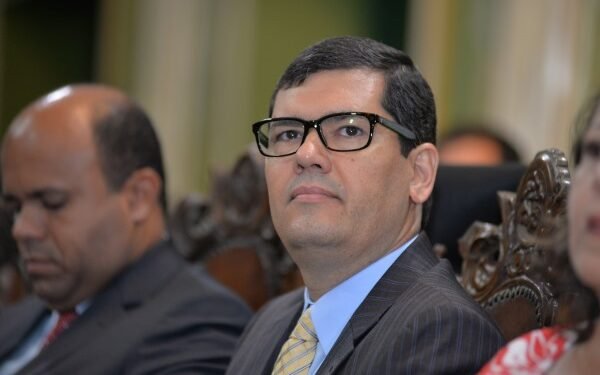 Tinoco prevê Kiki como nome da base em nova eleição na CMS em dezembro