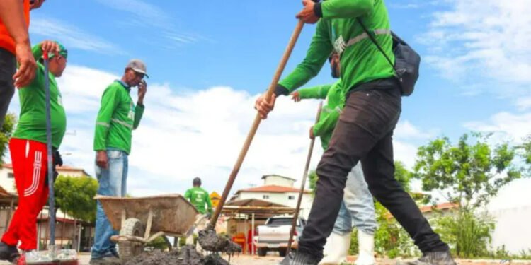 Prefeitura intensifica limpeza e manutenção das galerias de águas pluviais de Juazeiro
