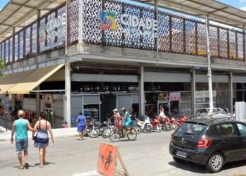 Feira de Santana: vereador diz que 80% dos camelôs “estão doentes”