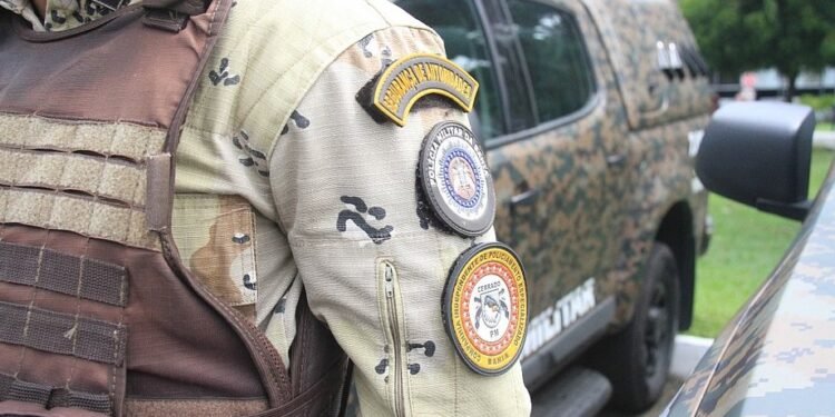 Equipe de Lula quer reforçar poder dos Estados sobre PMs