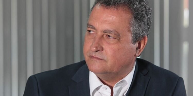 Rui Costa nega que vai disputar prefeitura: “Pensar em novos nomes”