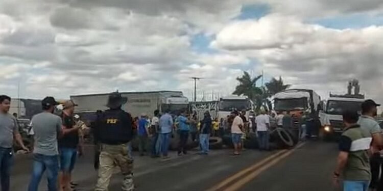 Após determinação de Moraes, todas as rodovias são liberadas na Bahia