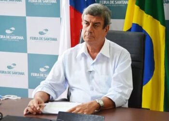 Colbert Martins é acusado de pedalada fiscal na gestão
