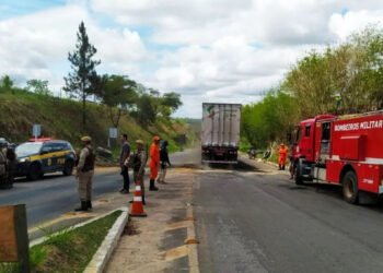 PRF da Bahia afirma que não há mais bloqueios nas estradas