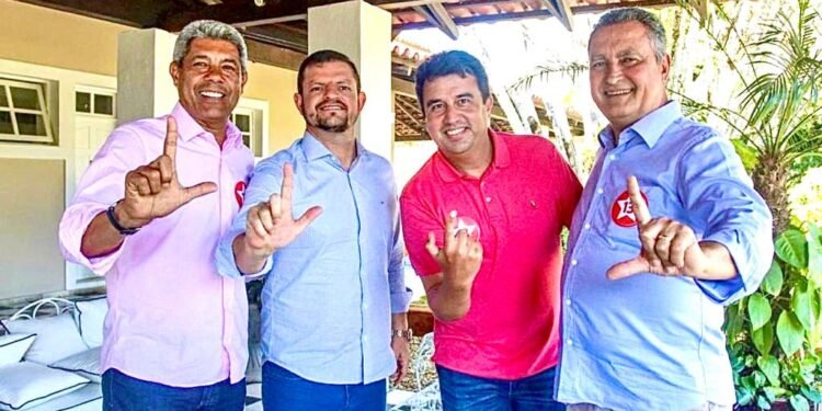 Quinho, prefeito de Belo Campo, e Adriano Lima, de Serrinha, dão a largada na sucessão à Presidência da UPB