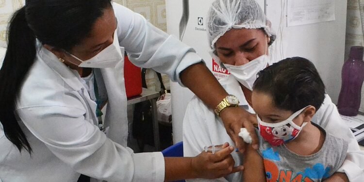 Covid-19: Bahia só recebeu 9,5% das doses necessárias para imunizar crianças de 3 e 4 anos